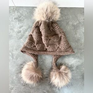 Laura Richards Brown genuine fur Pom Pom knit hat soft luxurious